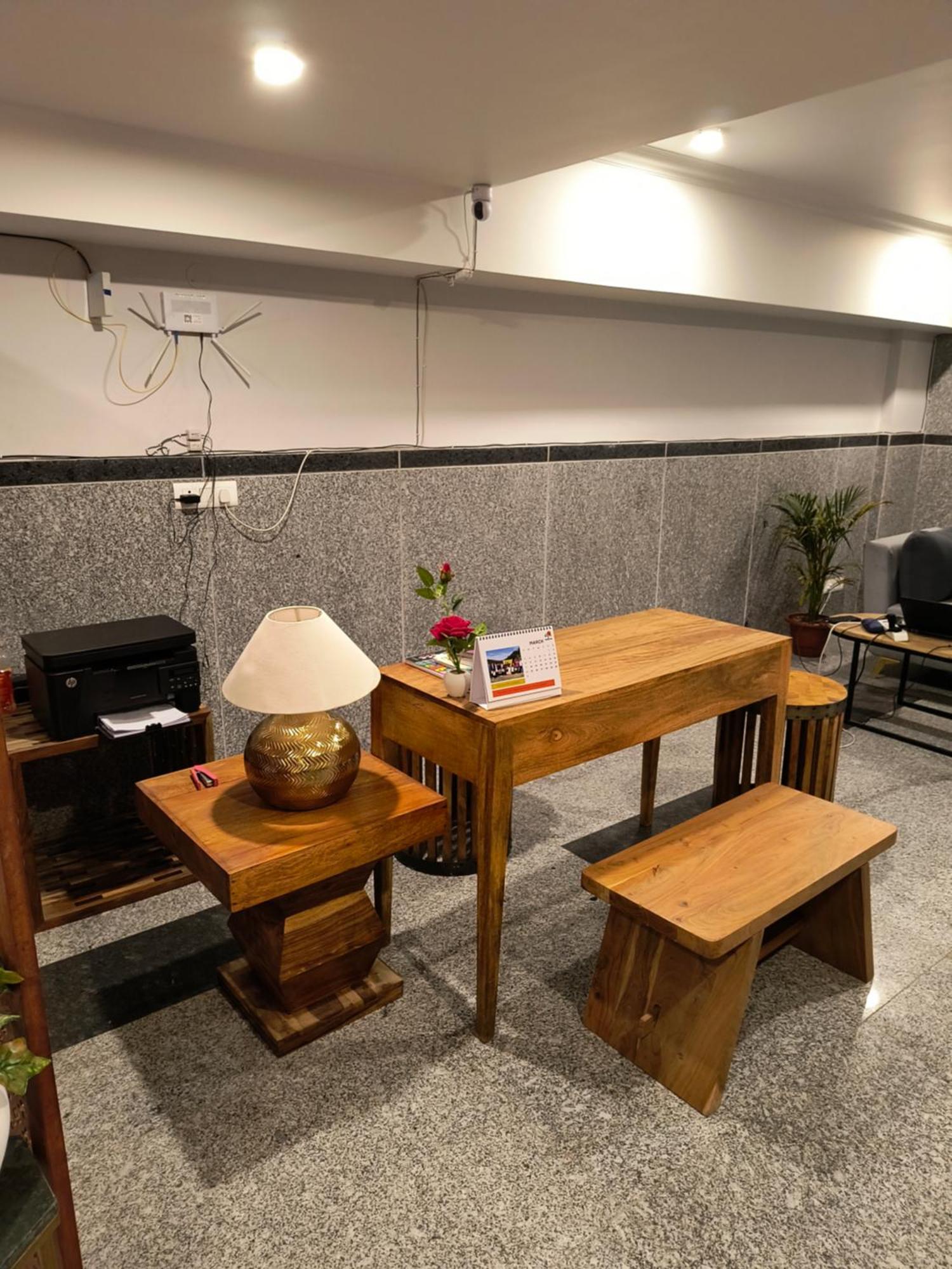 Hotel Gianmala Residency South Extension Near Aiims Delhi Нью-Дели Экстерьер фото