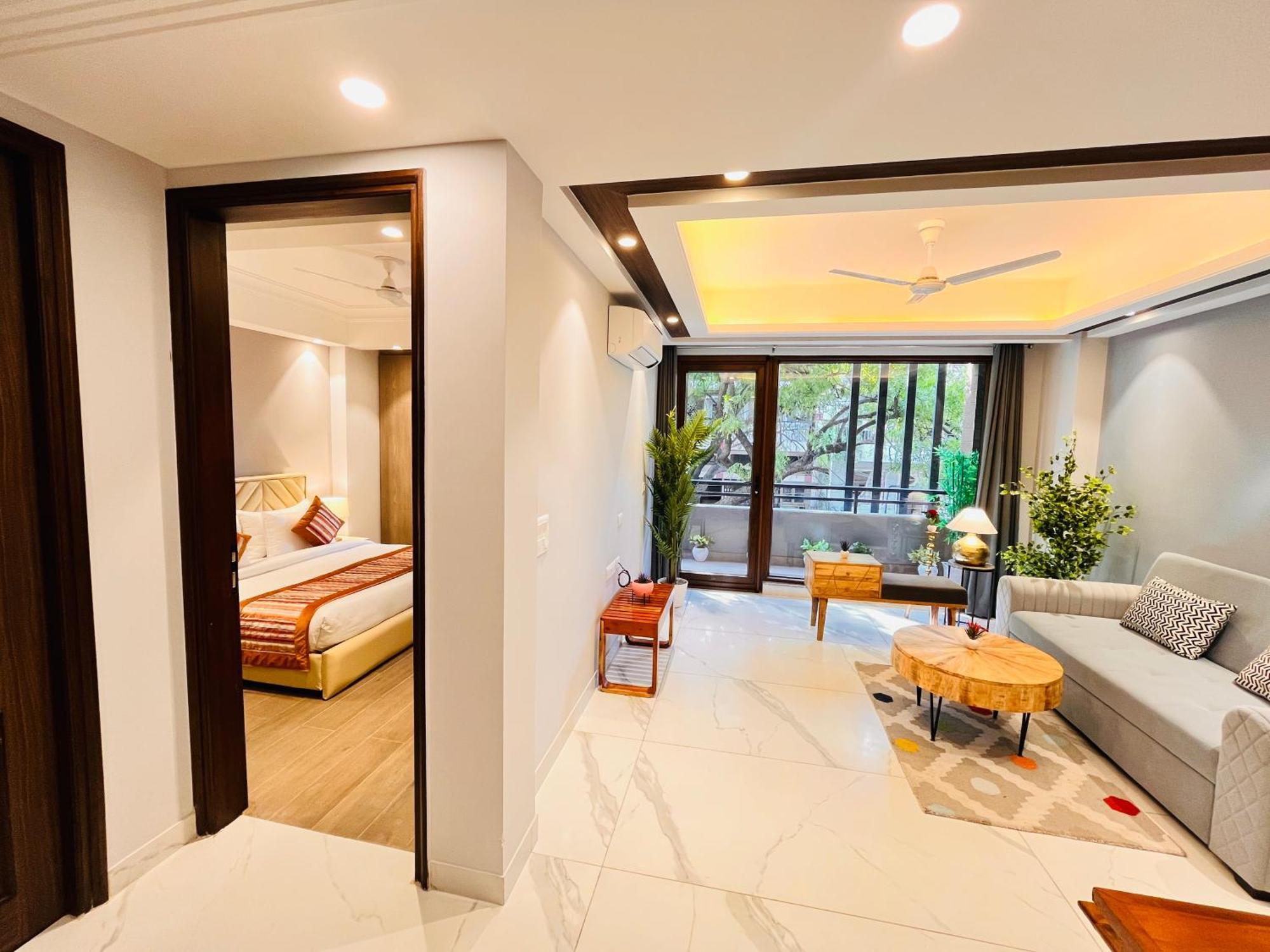 Hotel Gianmala Residency South Extension Near Aiims Delhi Нью-Дели Экстерьер фото